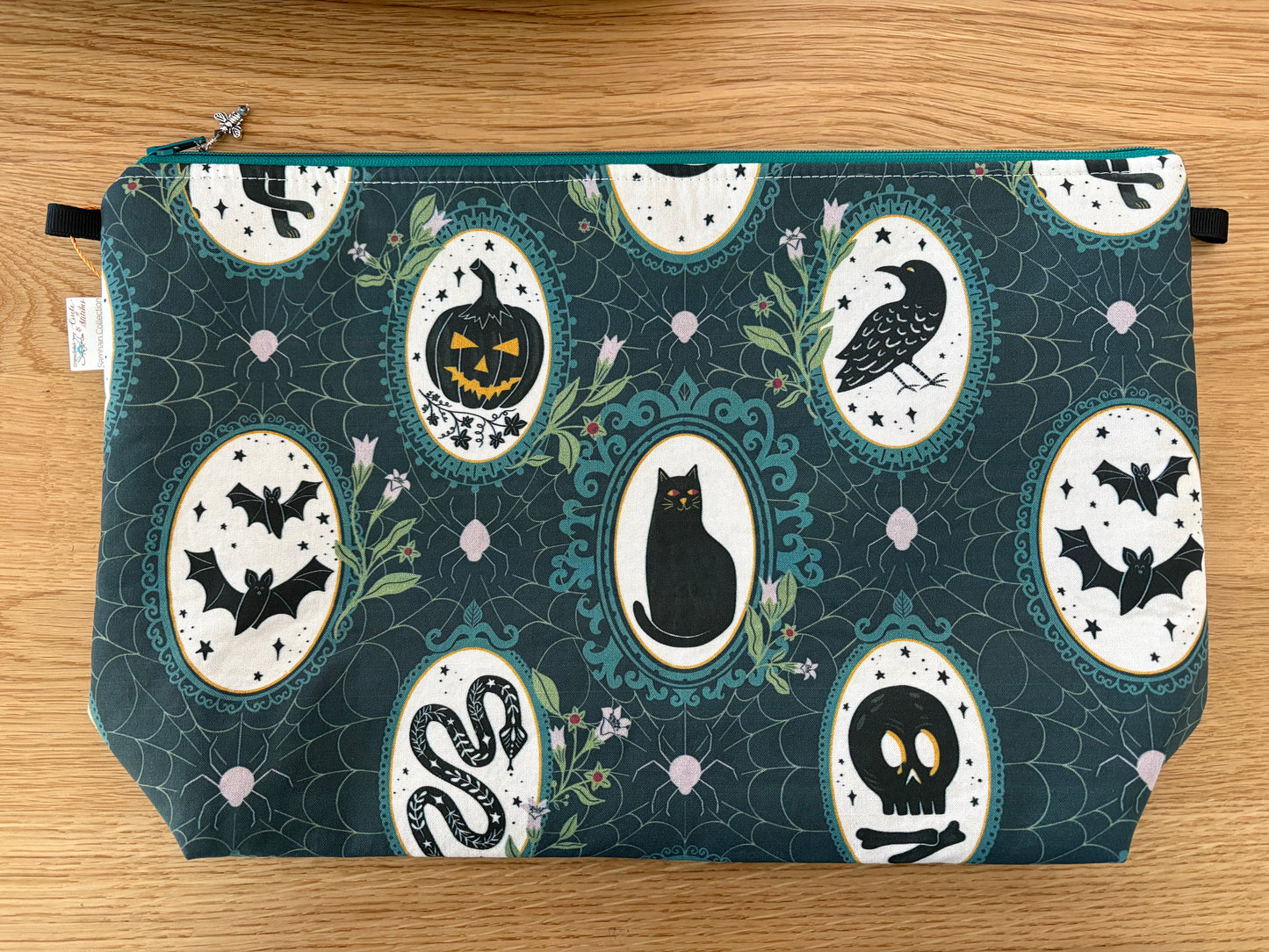 Exclusive Halloween Cameos Project Bags by JessaLu