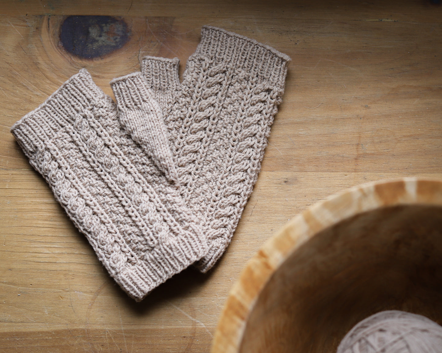 Compendium Mitts Knitting Kit