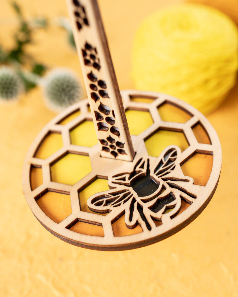 Honeybee - Mini Yarn Minder by Lemonwood