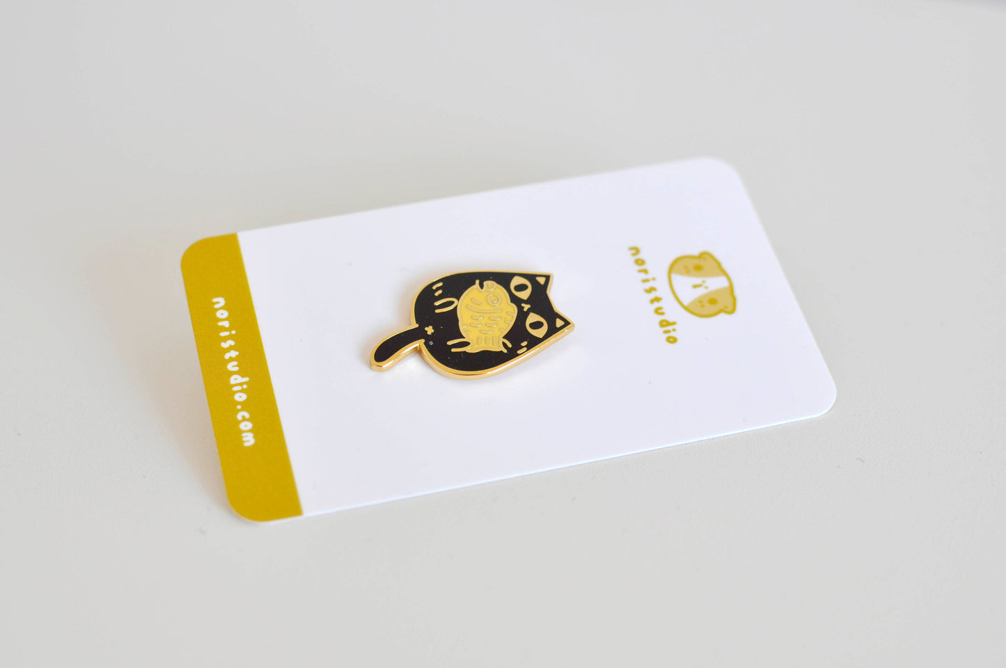 Black Taiyaki Cat Enamel Pin