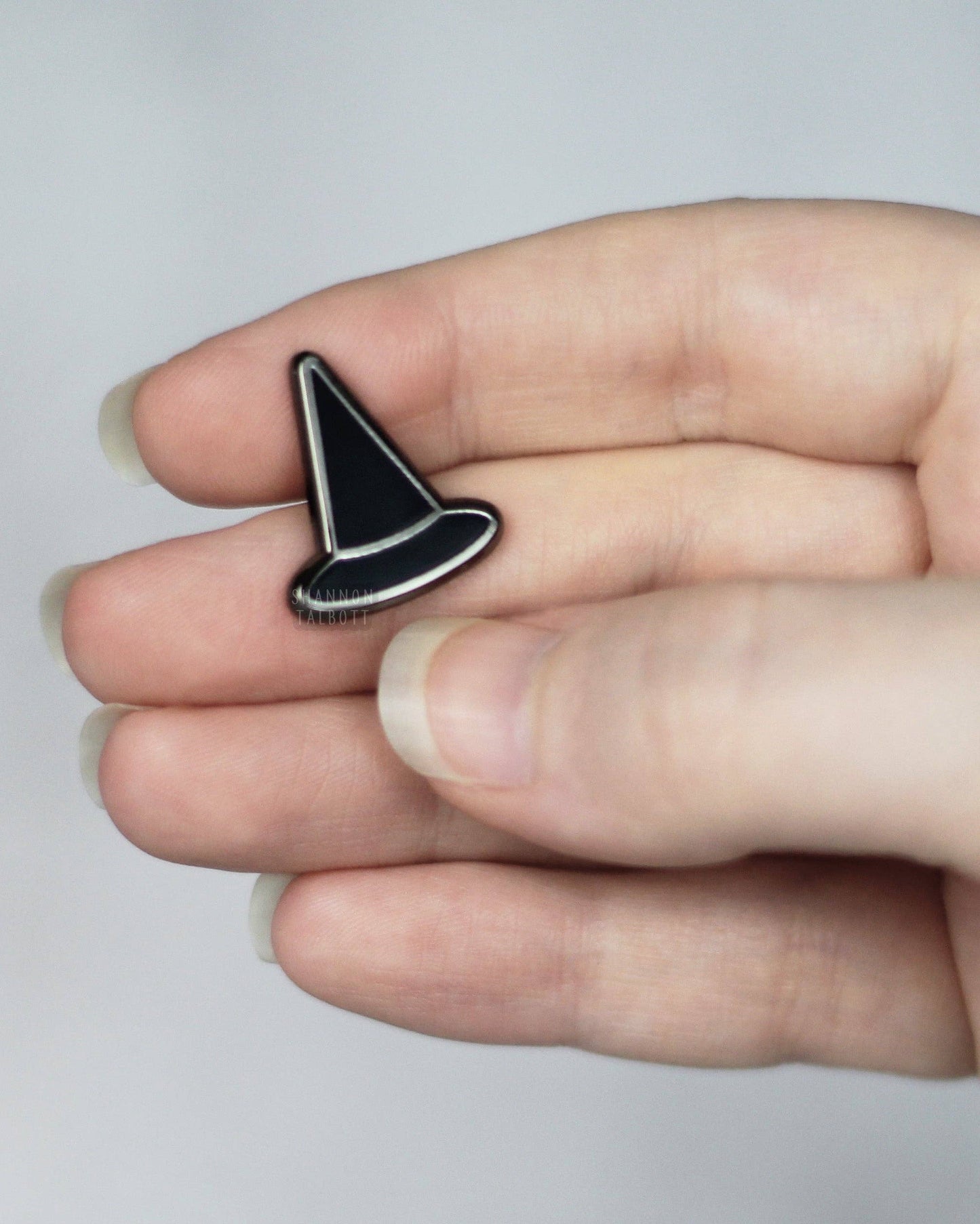 Little Witch Hat Spooky Halloween Enamel Pin - Black Nickel