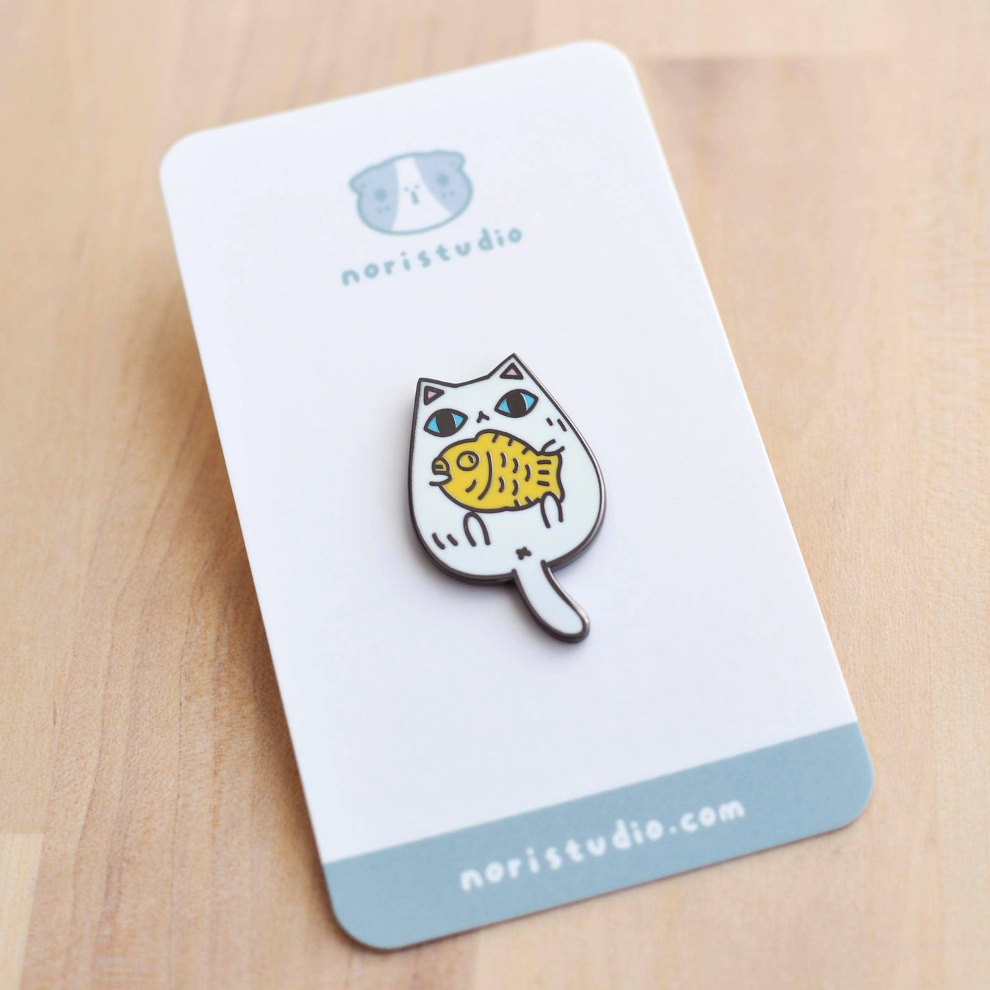 White Taiyaki Cat Enamel Pin