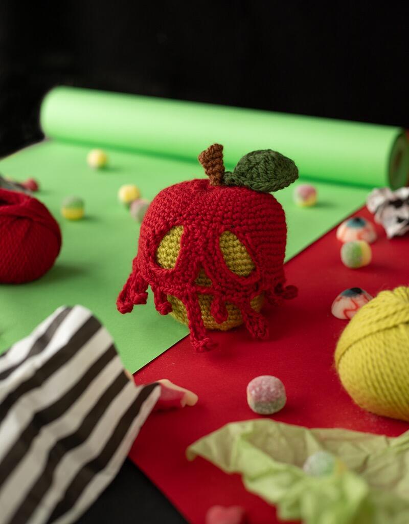 Poisoned Toffee Apple Crochet Kit