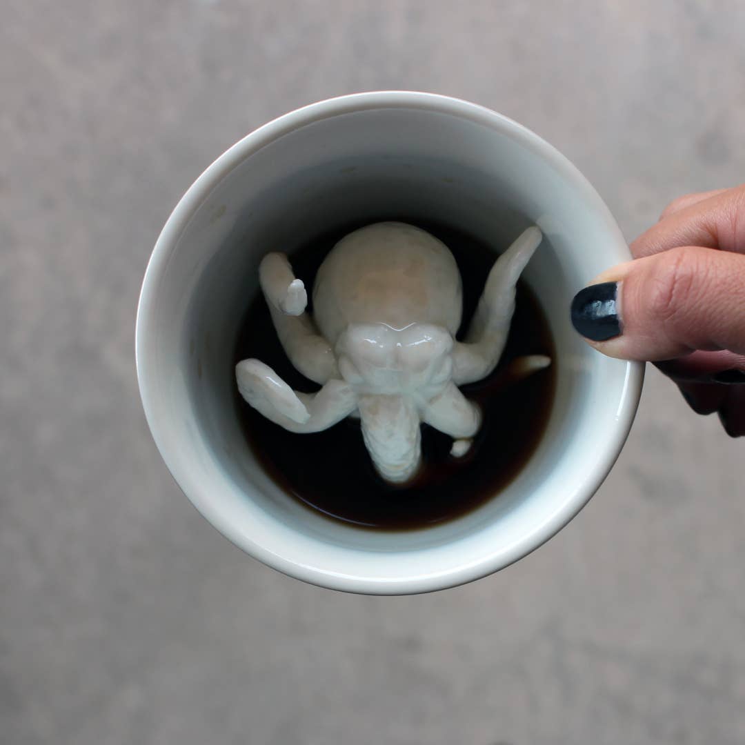 SALE - Cthulhu 11 oz. Creepy Cup (Black)