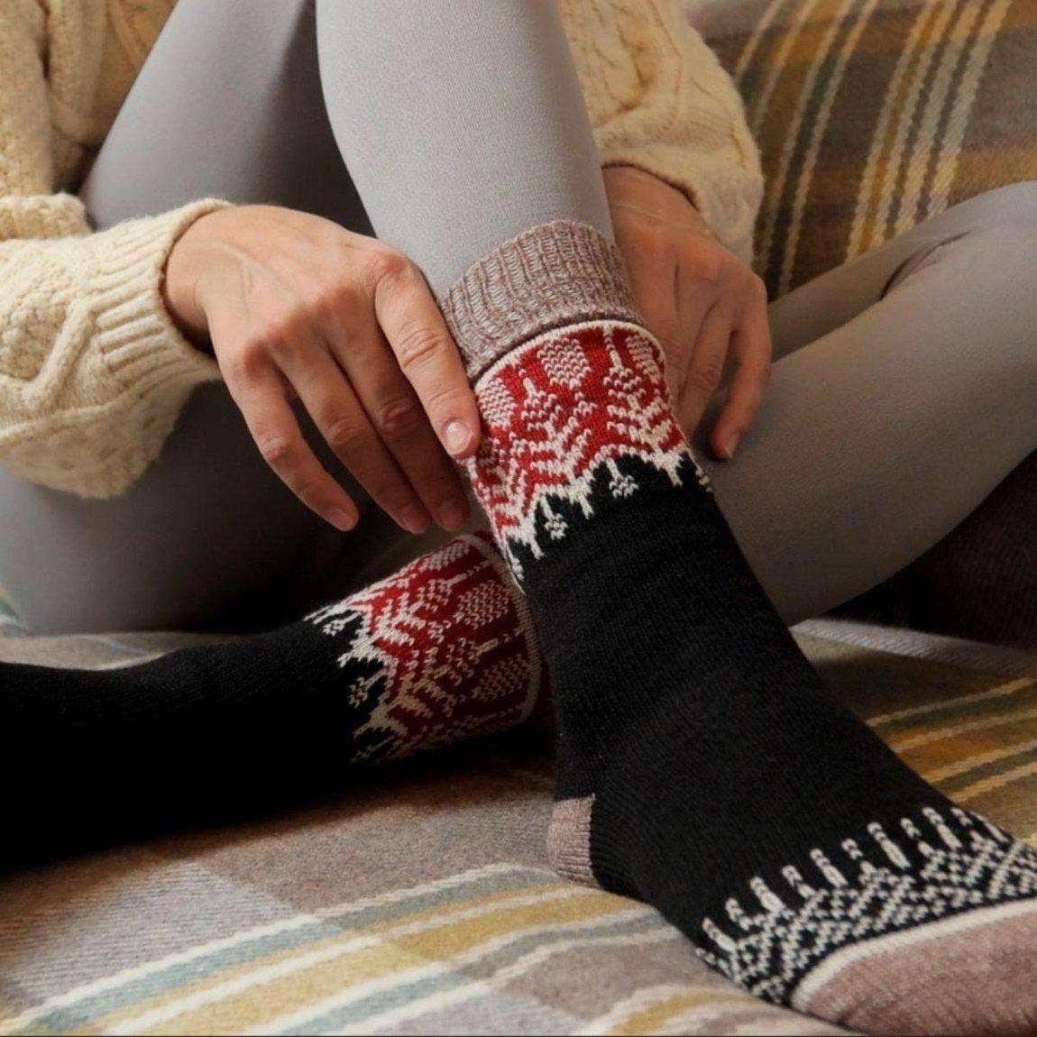 Nordic Socks Merino Wool in PERFORM™ (Yule - Sunset) - Unise: Large