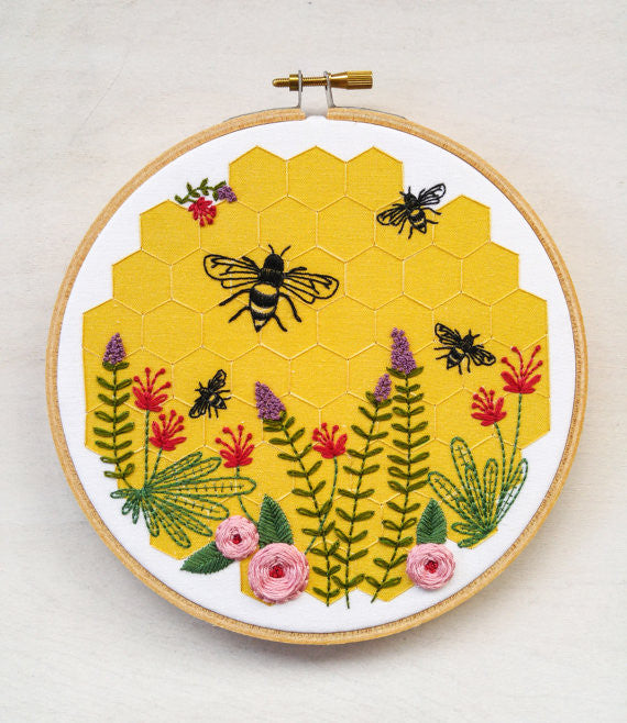 Bee Lovely - Cozyblue Handmade Embroidery Kit