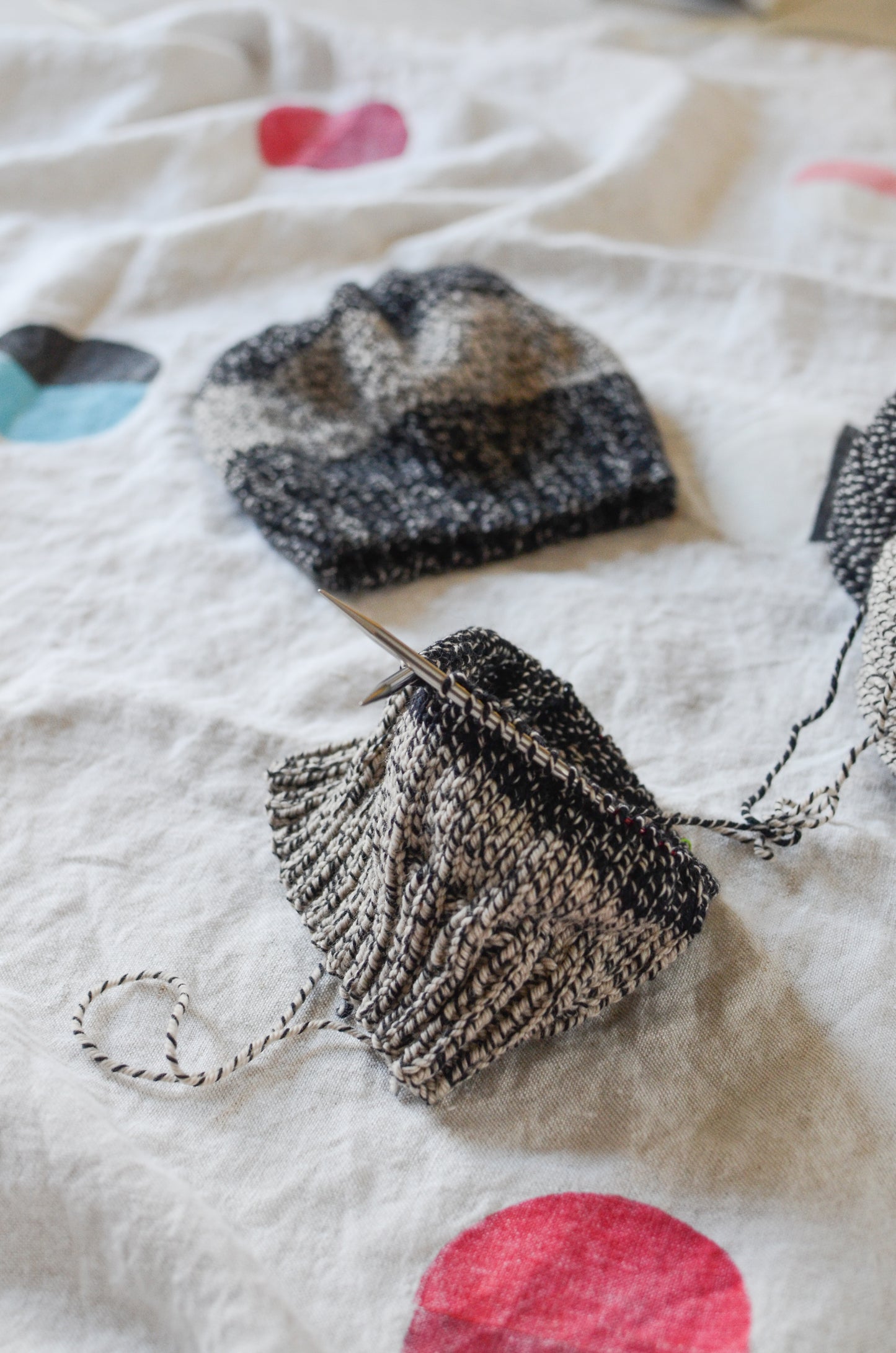 Eclipse Hat - Free Knitting Pattern Digital Download