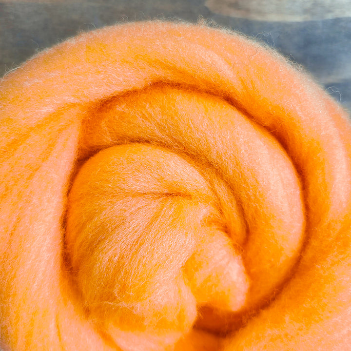 Dyed Shaniko Top for Spinnining and Felt - 1 oz