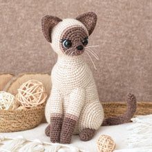 Crochet Cats & Dogs: 15 amigurumi patterns for pet lovers