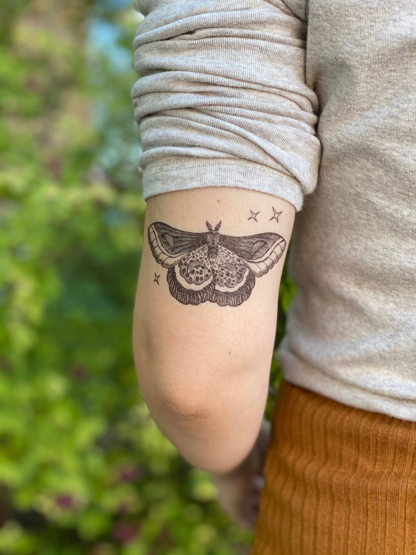 Night Moth Temporary Tattoo: 1-Pack