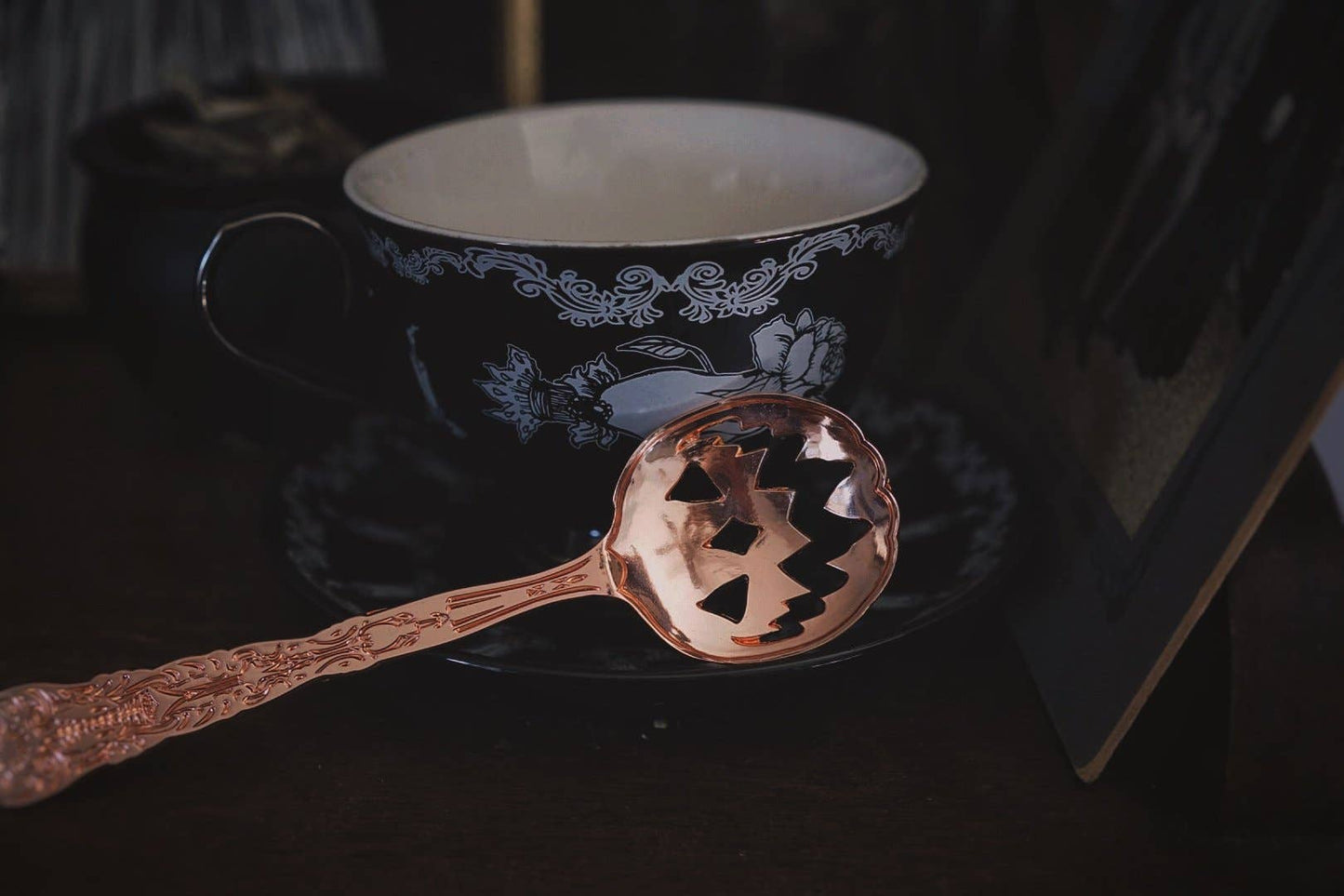 Haunted Hallows Tea Spoon: Silver