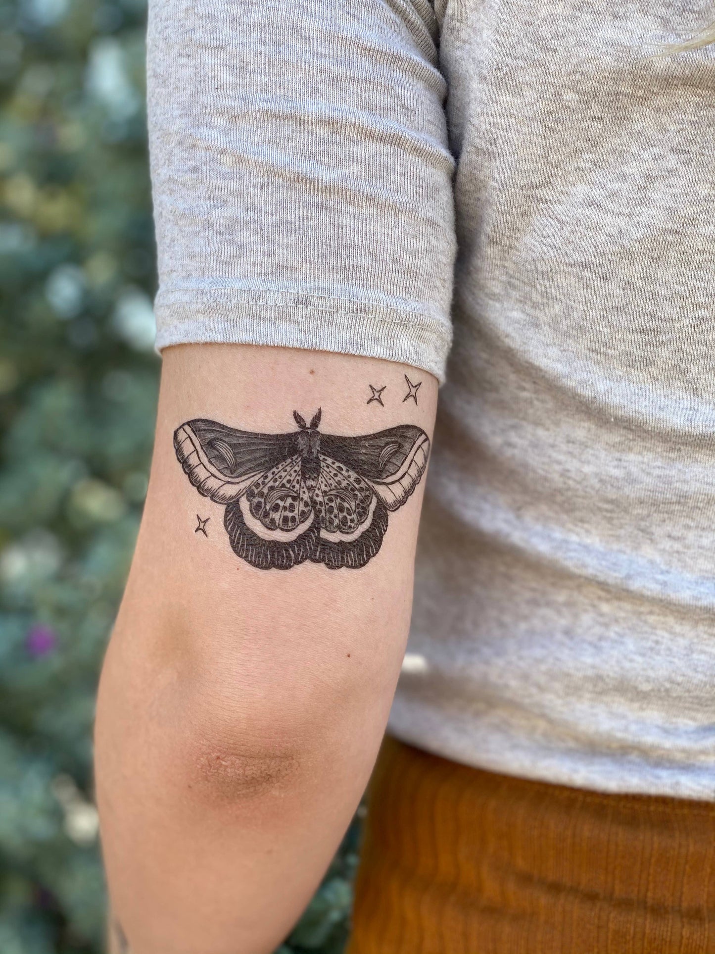 Night Moth Temporary Tattoo: 1-Pack