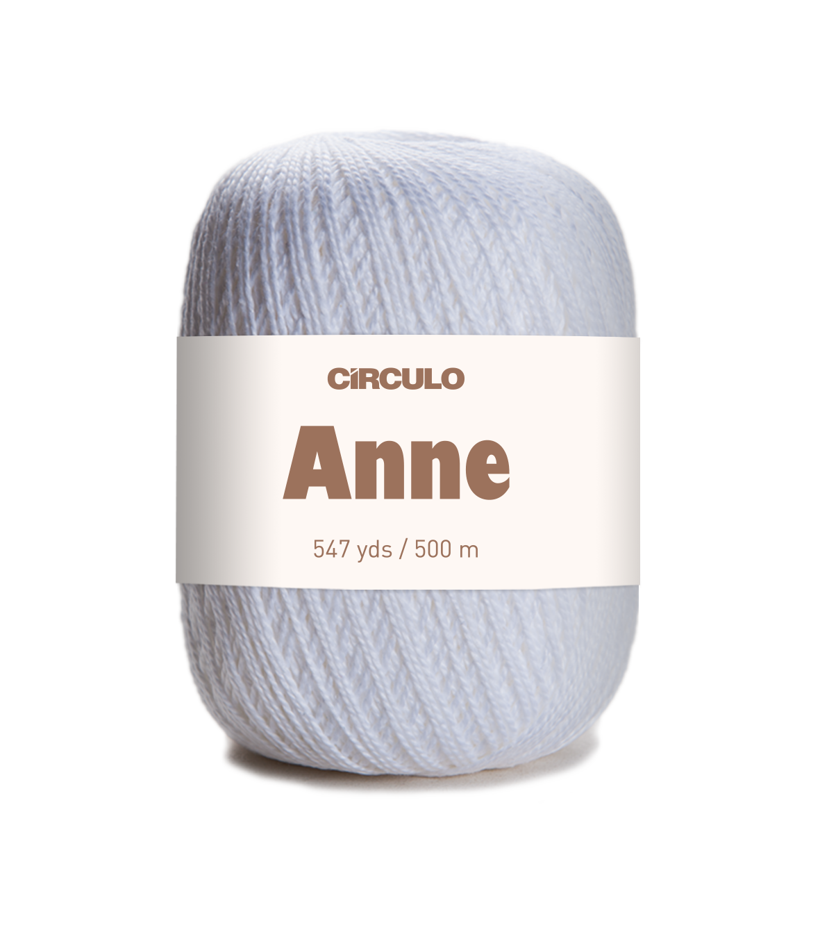 Ball of white yarn with a 'Circulo Anne'