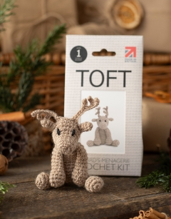 Mini Donna the Reindeer Crochet Kit