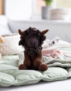 Isaac the American Bison Crochet Kit