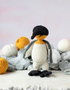 Raegan the King Penguin Crochet Kit