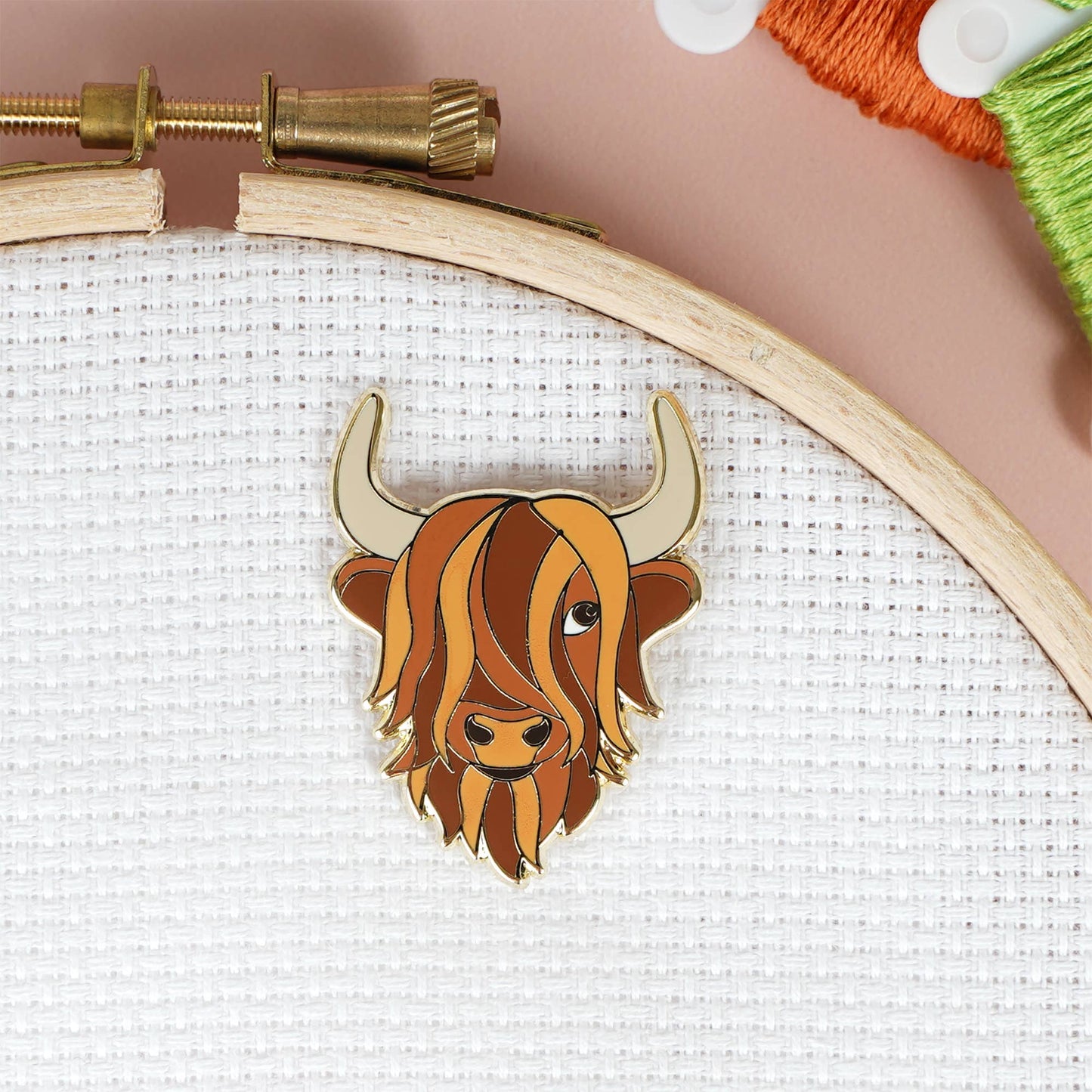 Highland Cow Magnetic Needle Minder