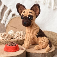 Crochet Cats & Dogs: 15 amigurumi patterns for pet lovers