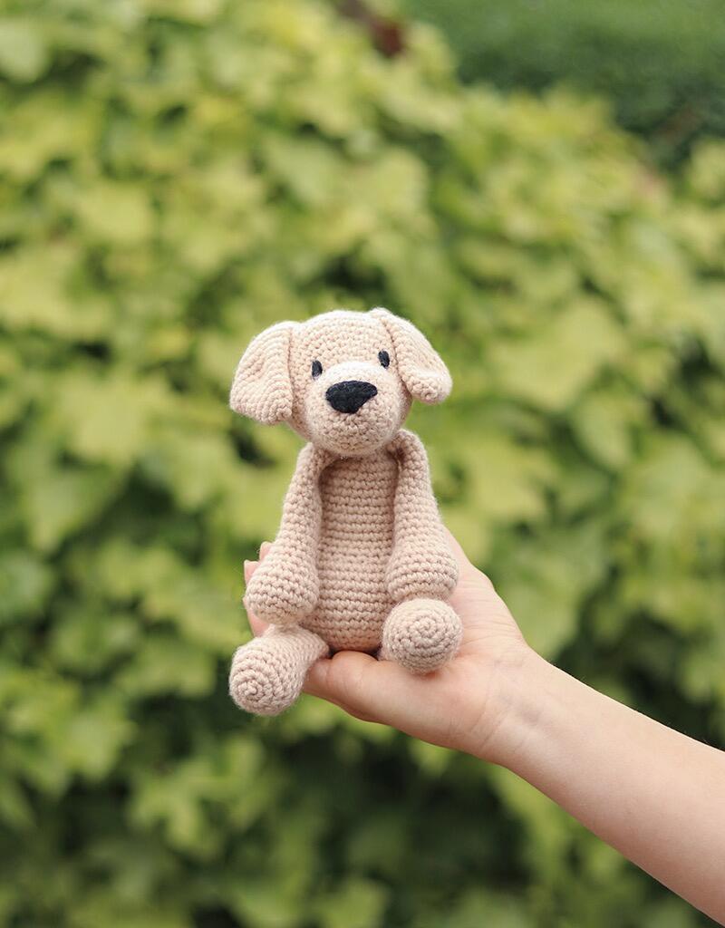 Eleanor the Labrador Crochet Kit