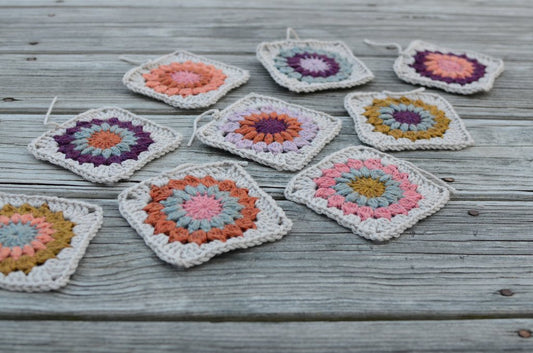 Sunburst Granny Square Crochet Pattern
