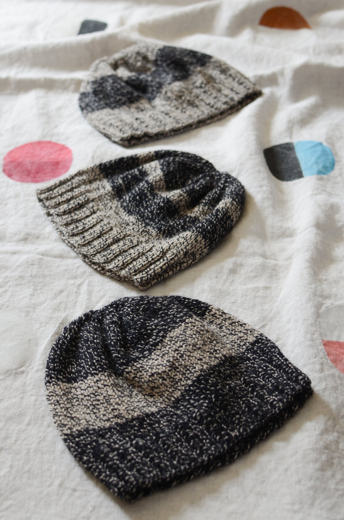 Eclipse Hat - Free Knitting Pattern Digital Download